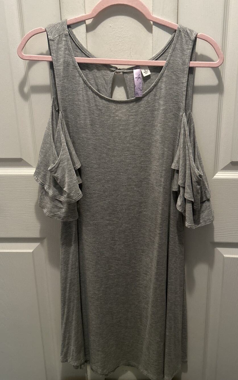 Alya Dress Sz L Gray Cold Shoulder Short Sleeve Knee Length Summer